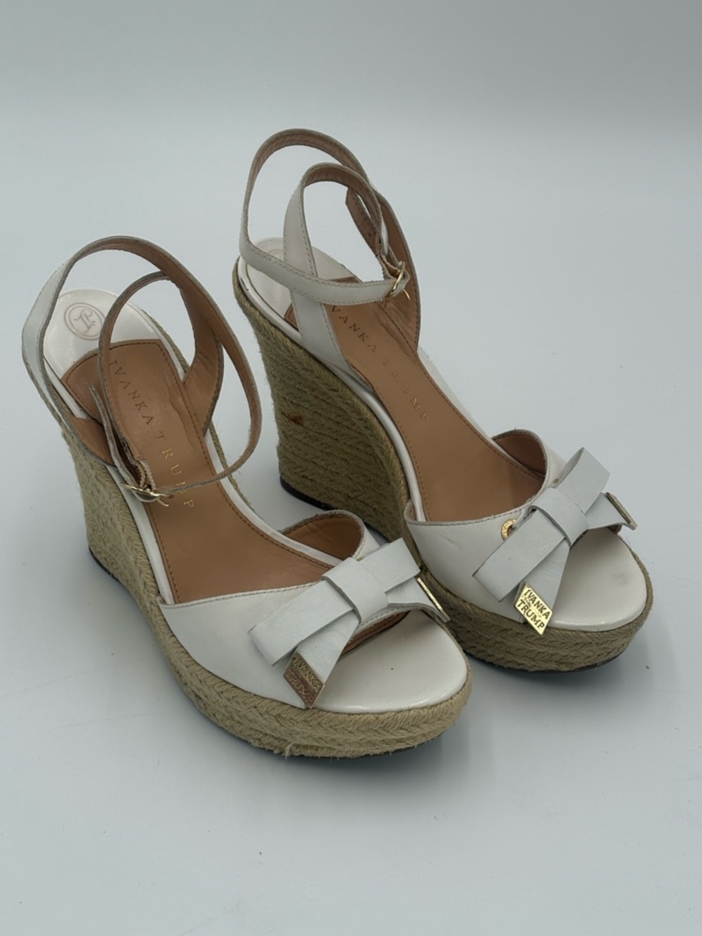 Ivanka Trump Espadrille Wedge Sandals White Leather Womens 8